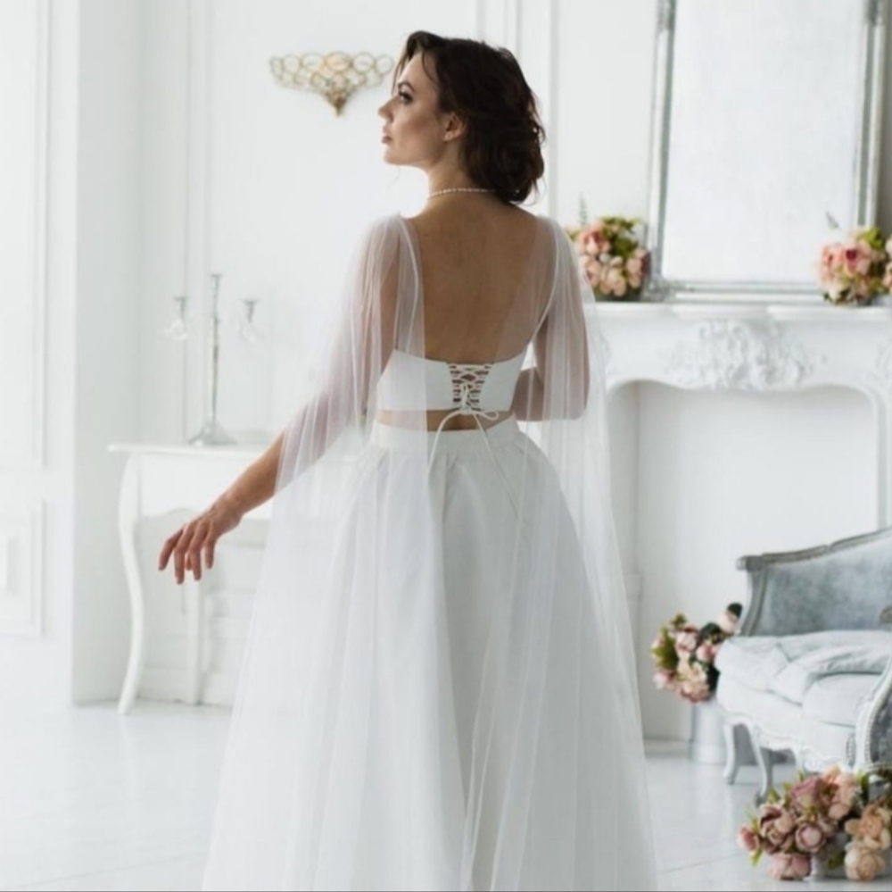 White Tulle Clip-on Wings - Bridal Wedding Veil Alternative